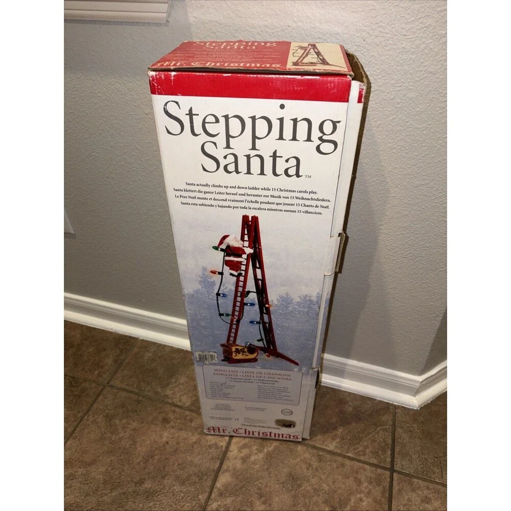Mr. Christmas 2004 Stepping Santa Climbing Ladder Lights Plays 15 Carols